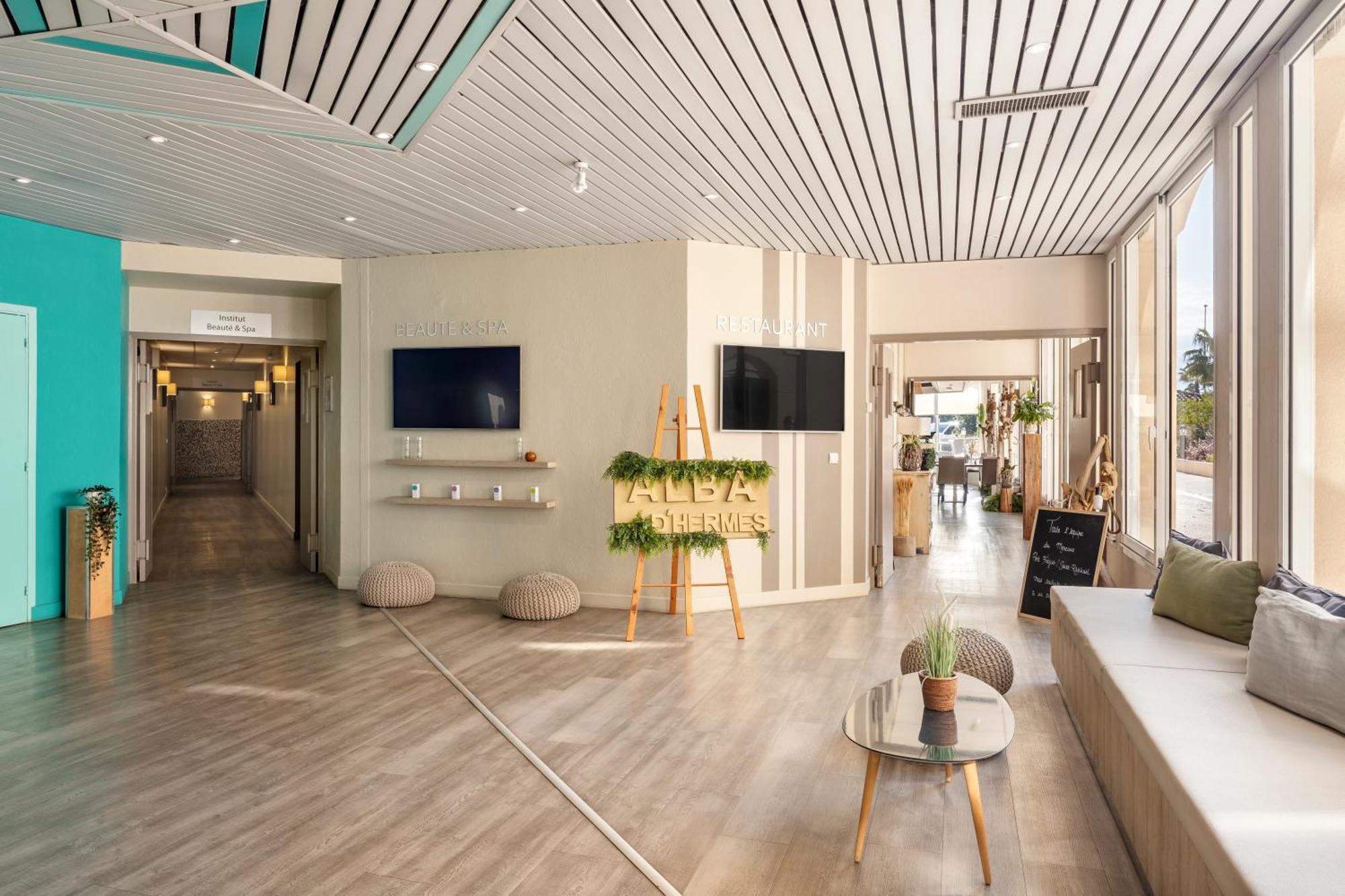 Mercure Thalasso & Port Hotel 4*